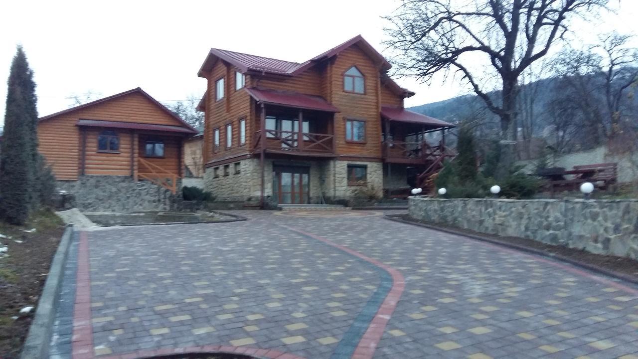 Karpatska Mria Hotel Yaremche Eksteriør billede