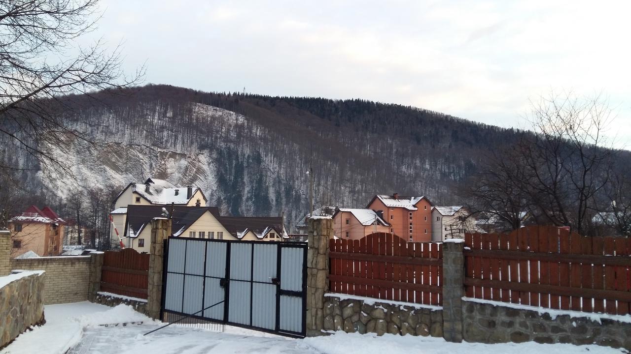 Karpatska Mria Hotel Yaremche Eksteriør billede