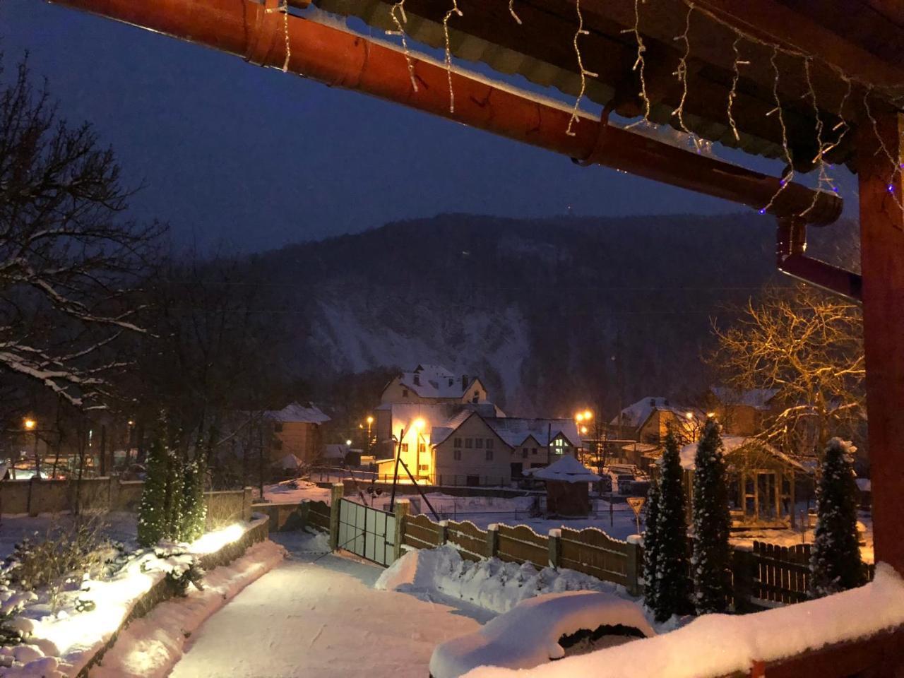 Karpatska Mria Hotel Yaremche Eksteriør billede